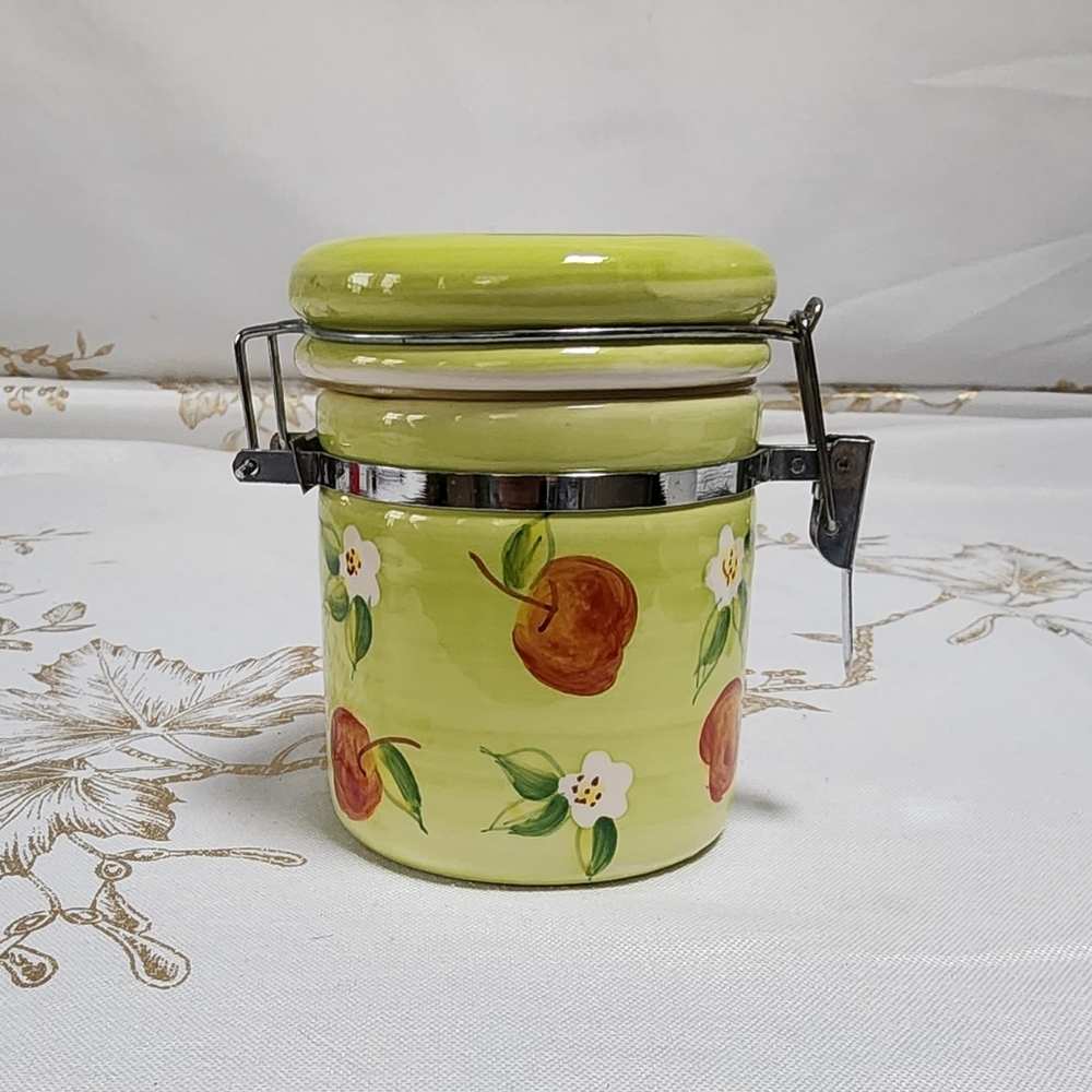Beautiful Vintage Susan Winget Hinged Canister With Metal Latch - Fruit/Flower